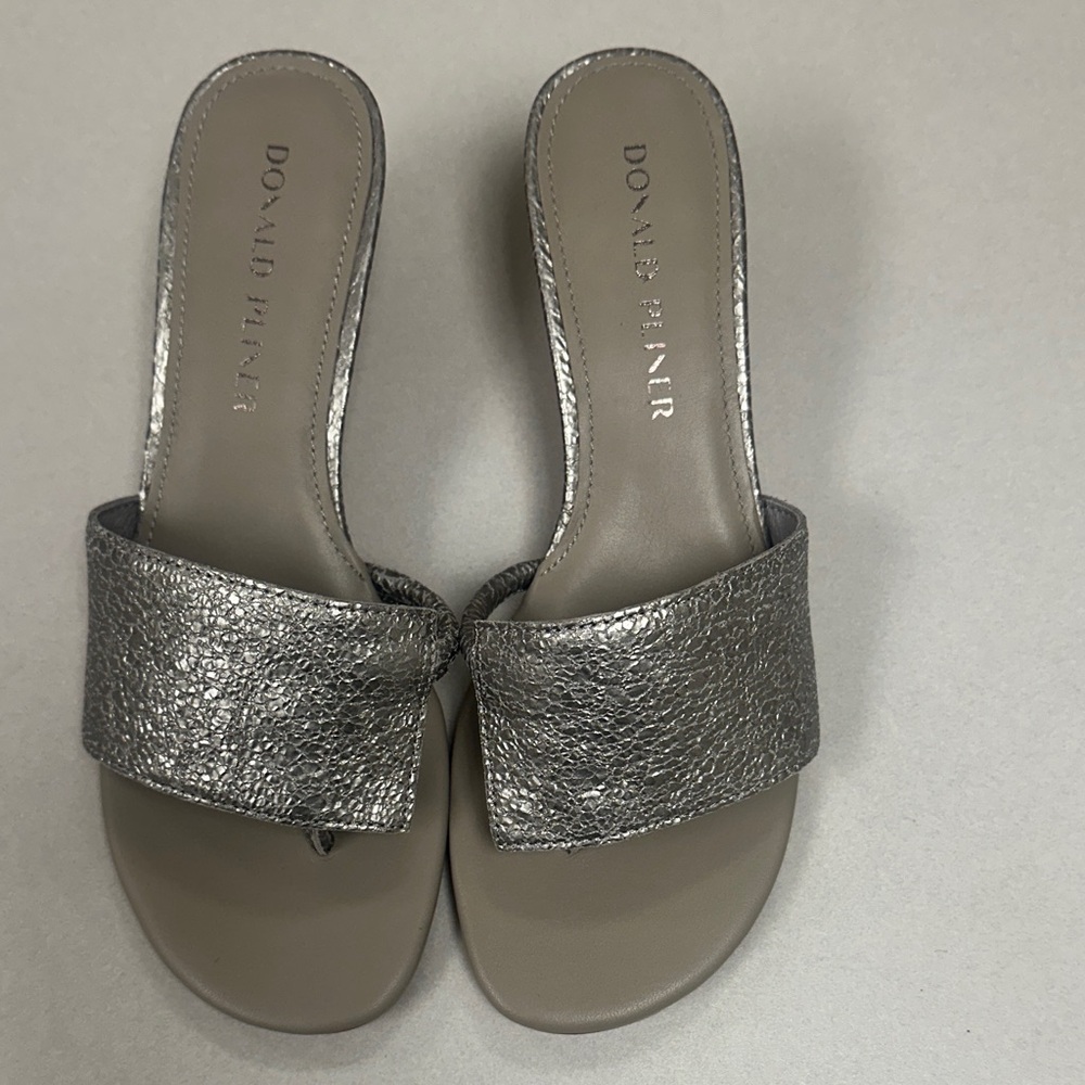 Donald J. Pliner Metallic Pewter Slide Sandals Size 6.5M NWOB